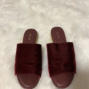 DVF slip on